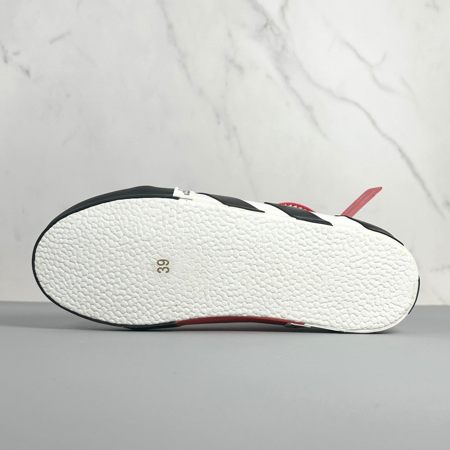Vulcanized Line White