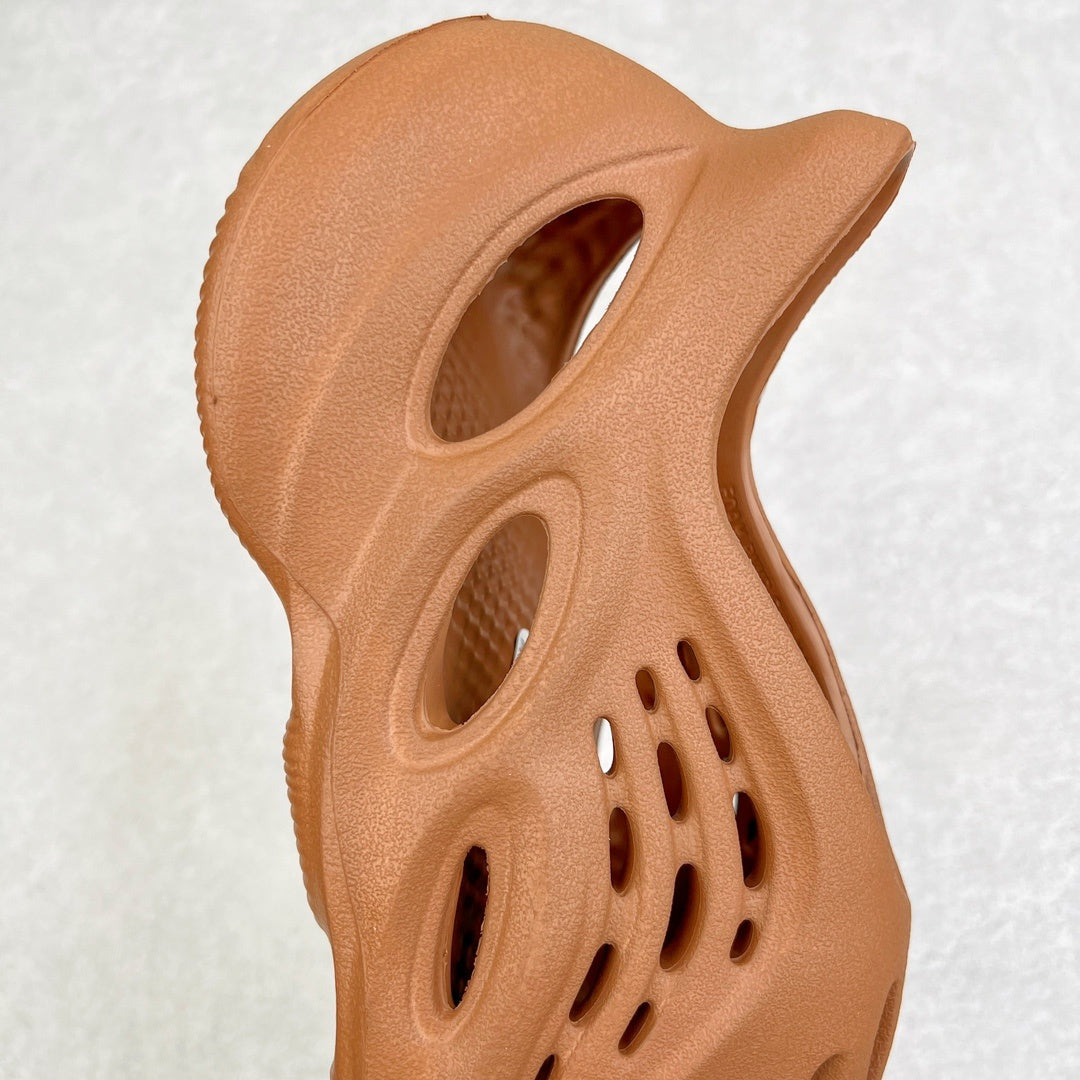 Foam Runner Clay Red