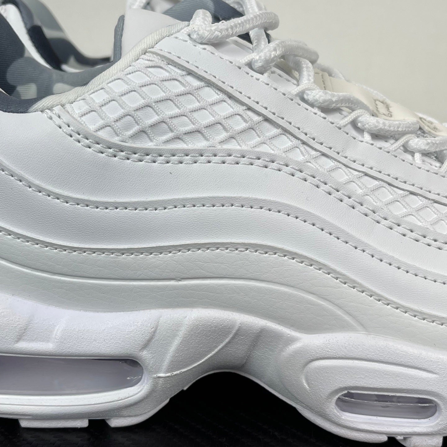95 Pure White Corteiz