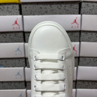 Alexander McQueen Turtle White