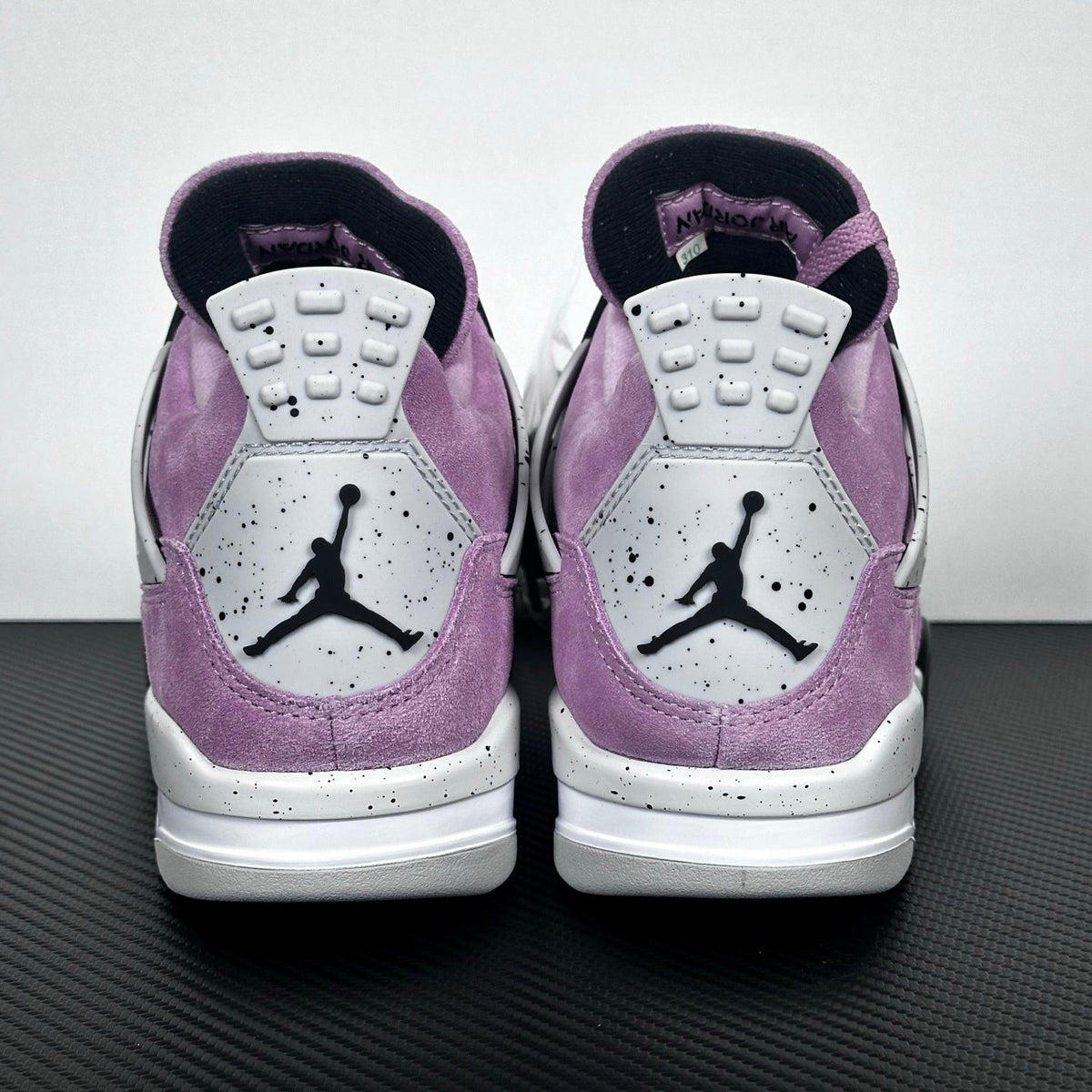 AJ4  Retro Orchid