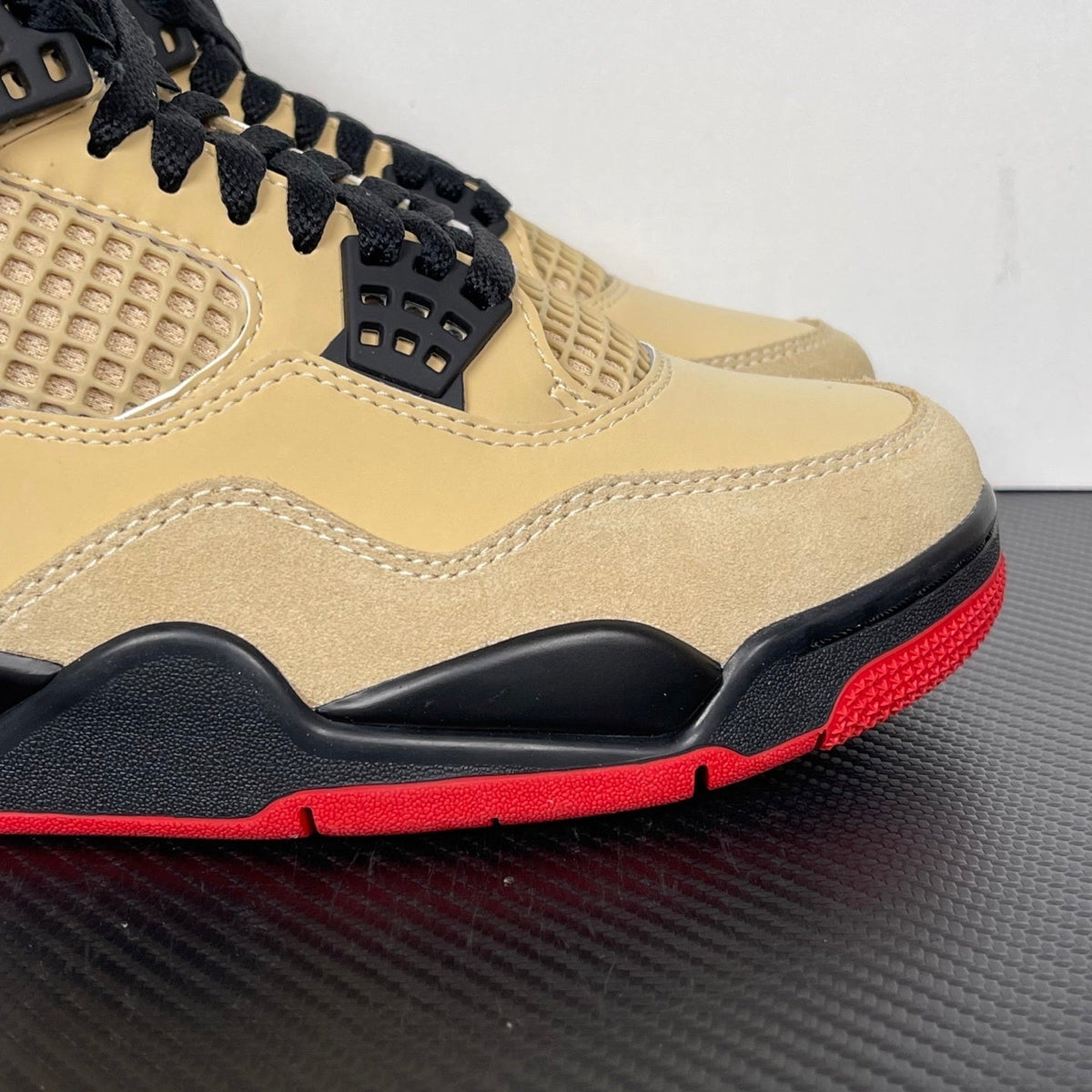AJ4 Retro GS Pizza