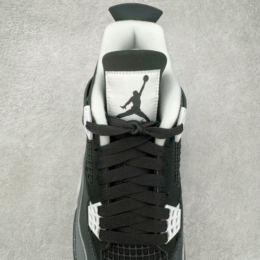 AJ4 Retro Fear