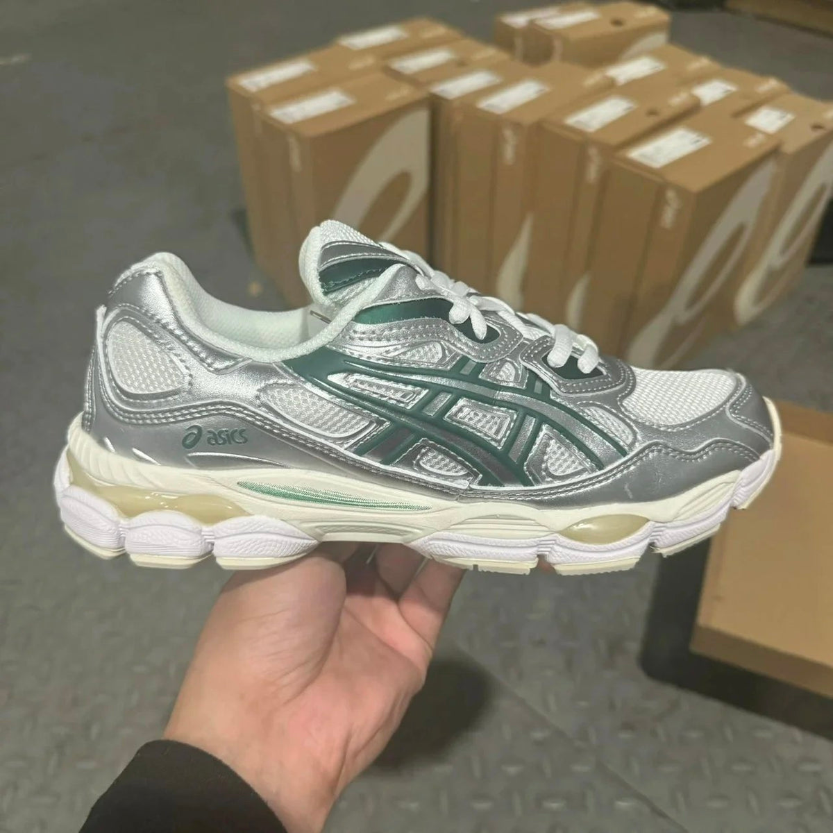 GEL-NYC Silver and Green