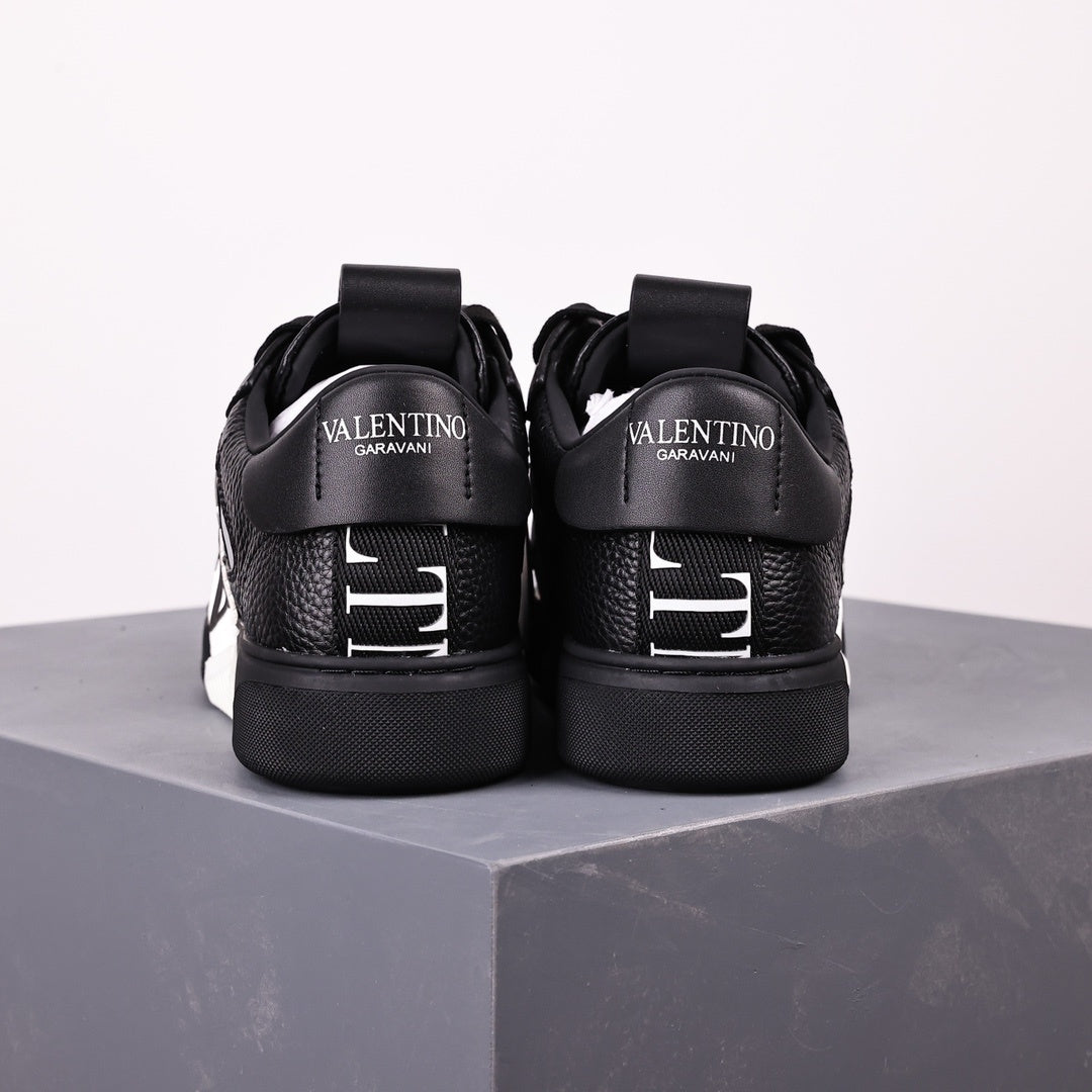 Valentino VL7n Black
