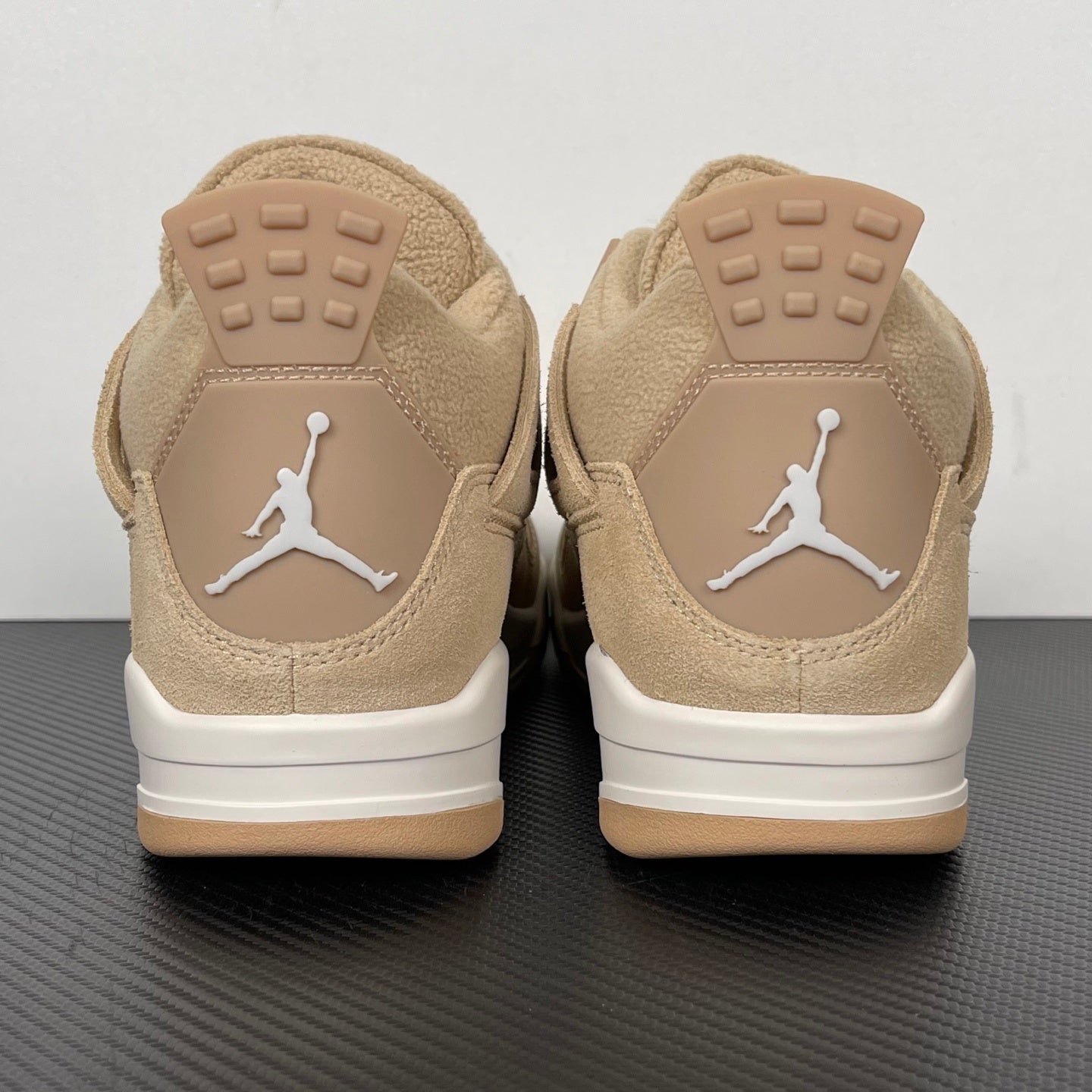 AJ4 Retro Cozy Girl