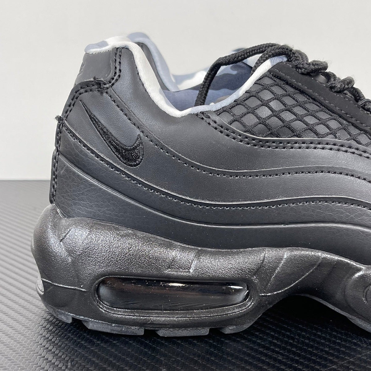 95 Corteiz Pure Black