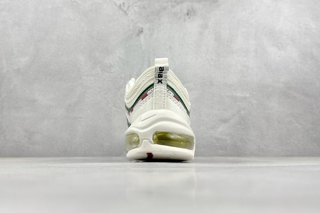 97 Undefeated Sail