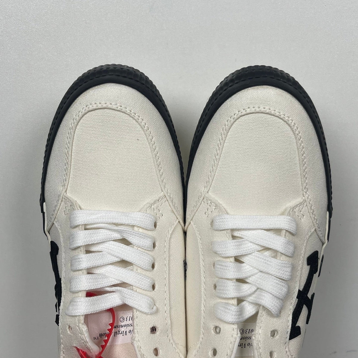 Vulcanized  White Black