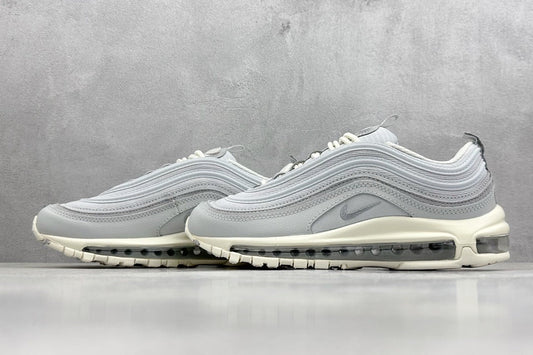 97 Pure Platinum Sail