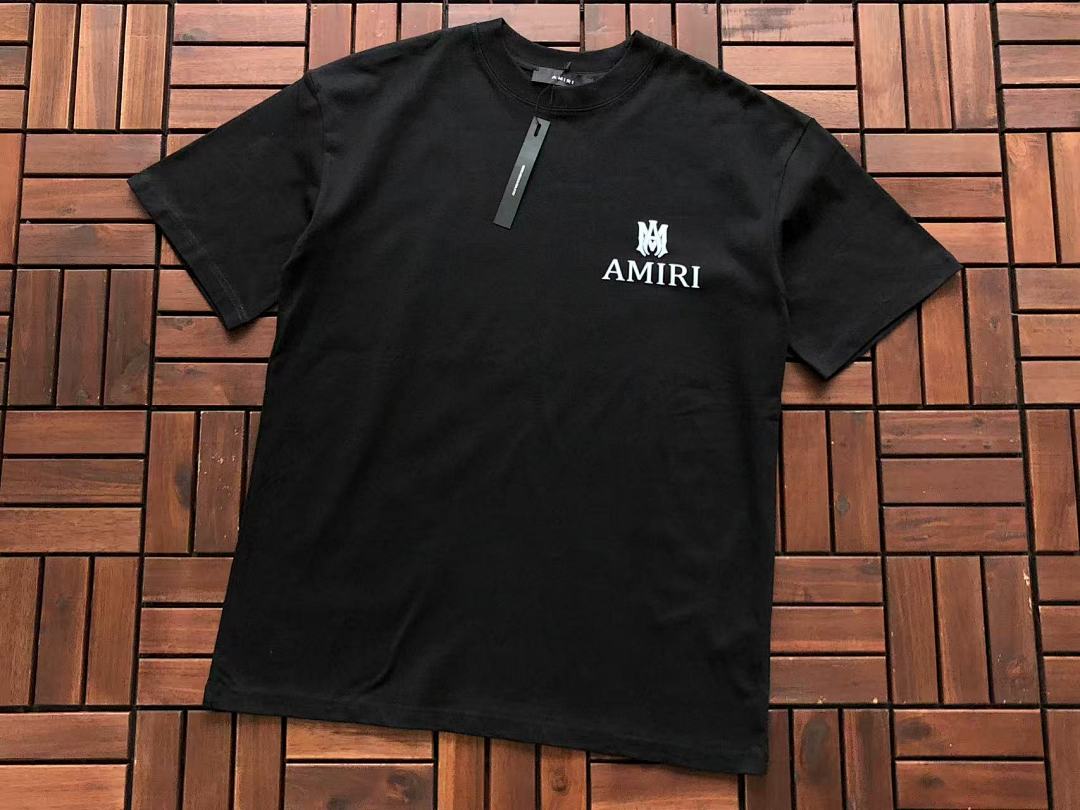 T-shirts Ami
