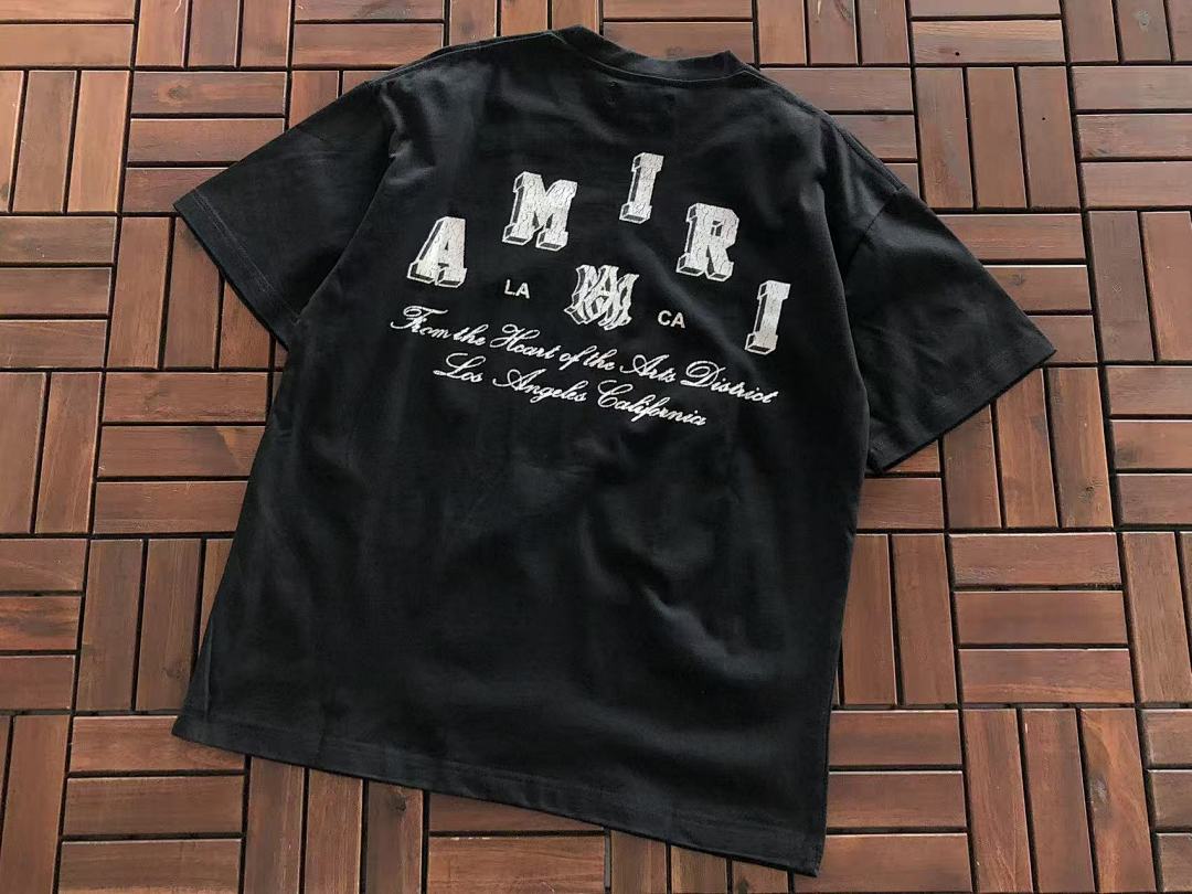 T-shirts Ami