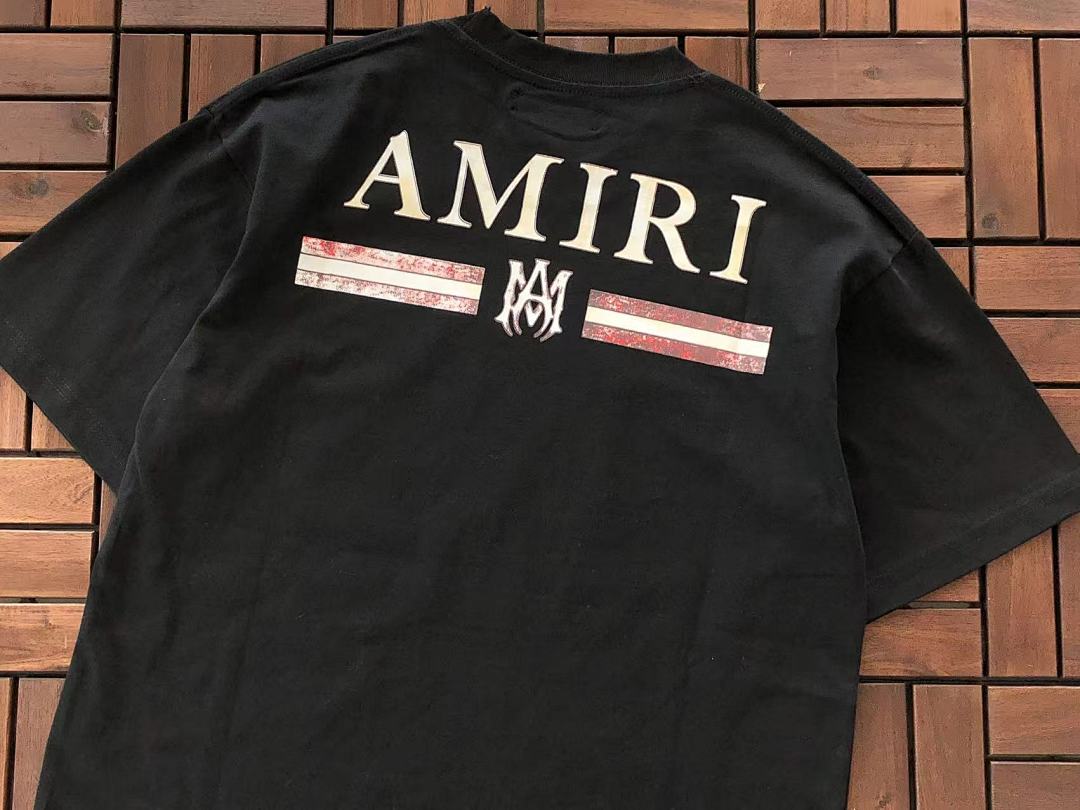 T-shirts Ami