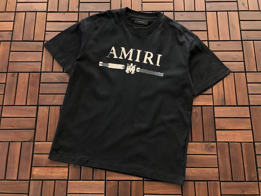 T-shirts Ami
