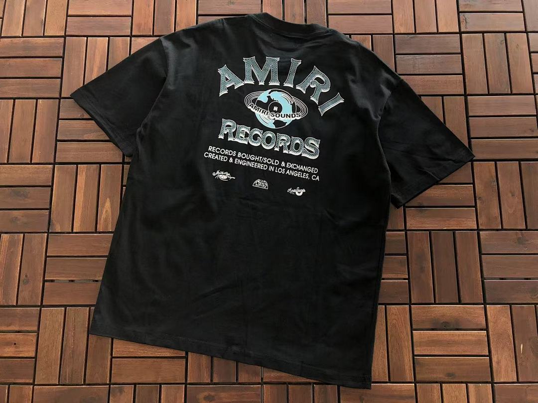 T-shirts Ami