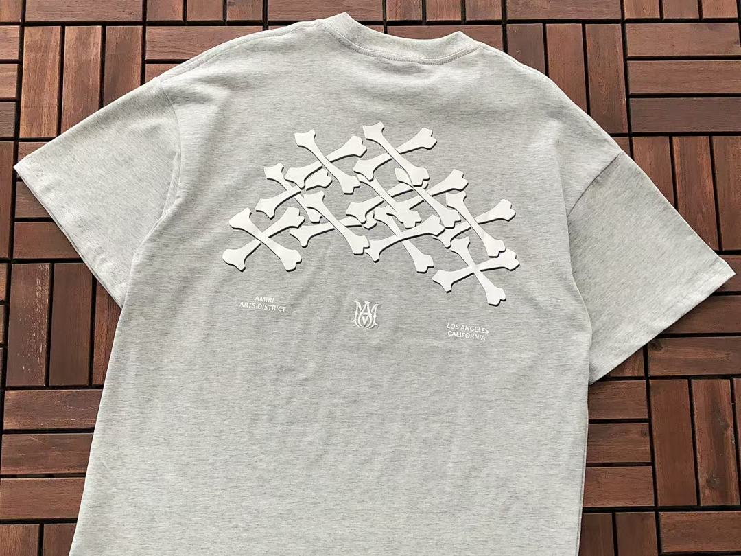 T-shirts Ami
