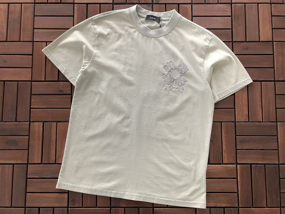 T-shirts Ami