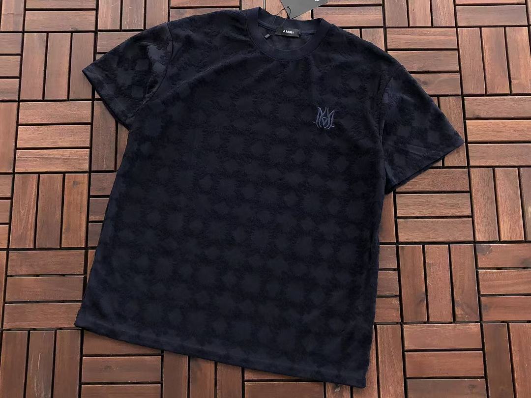 T-shirts Ami