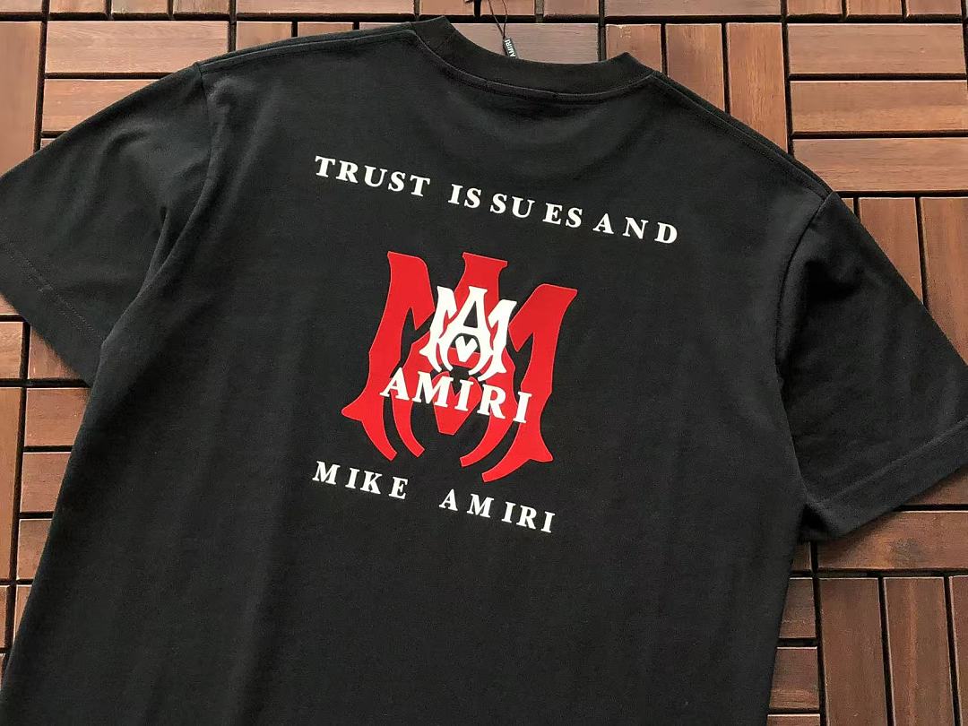T-shirts Ami
