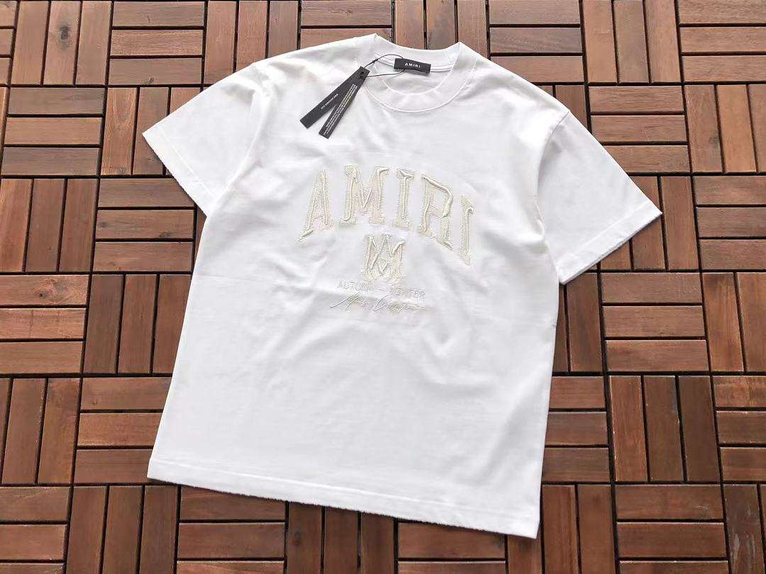 T-shirts Ami