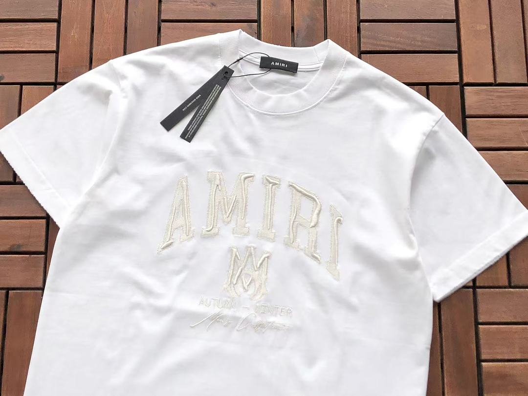 T-shirts Ami