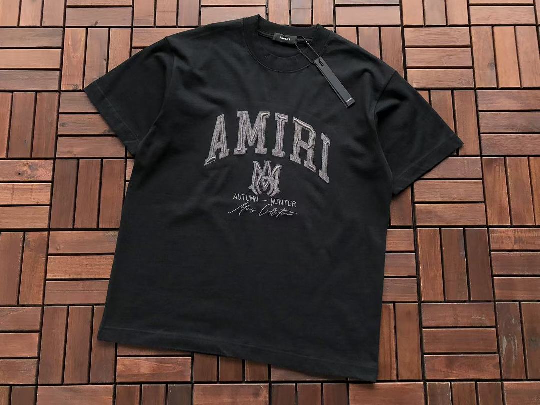 T-shirts Ami