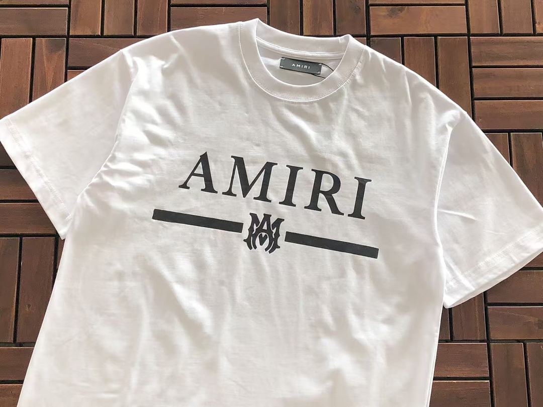 T-shirts Ami