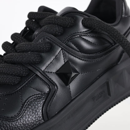 Valentino One Stud XL Black