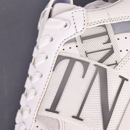 Valentino VL7n White
