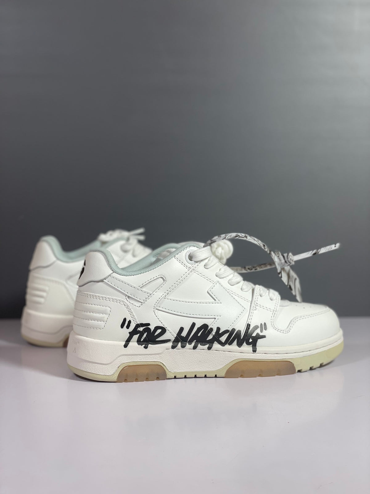 For Walking White  Sole Black
