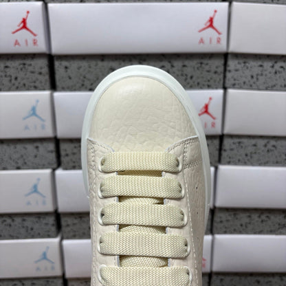Alexander McQueen Beige