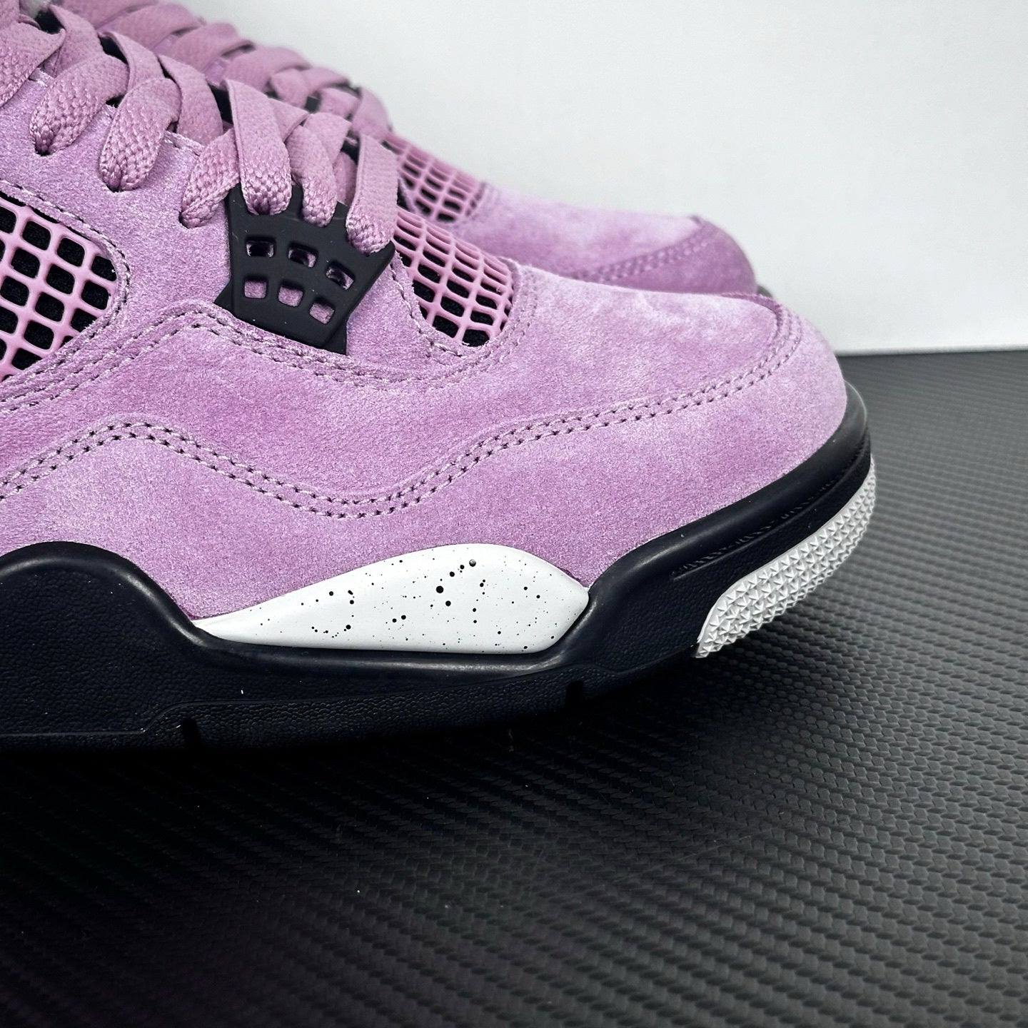 AJ4  Retro Orchid
