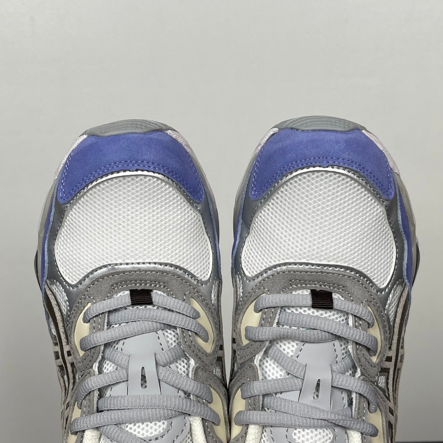 Gel Nyc Cream/Cloud Grey