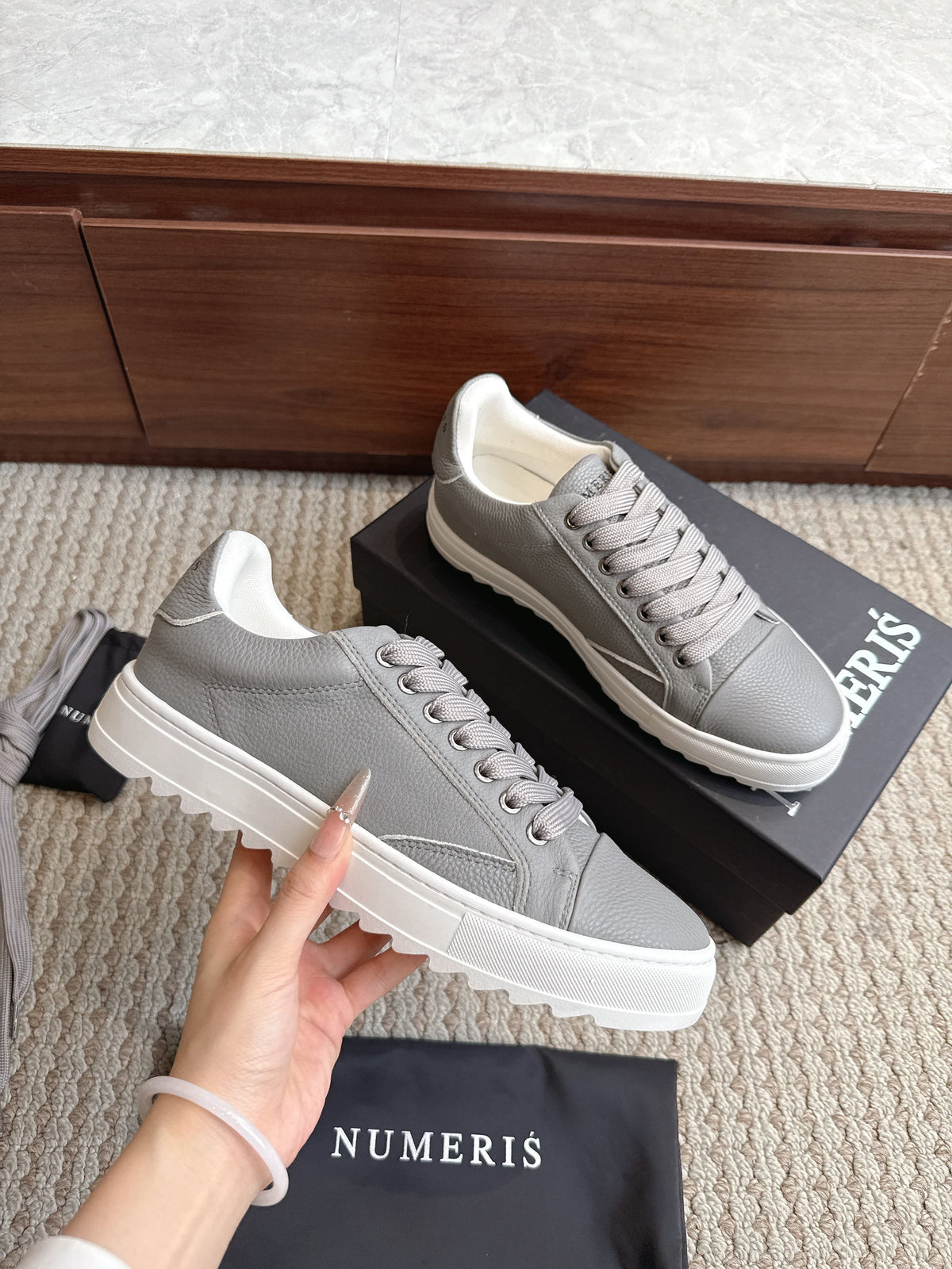 Numer Atelier - Acrylic Grey