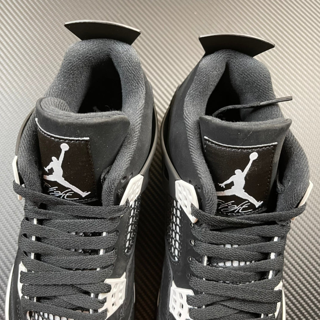 AJ4 Retro White Thunder