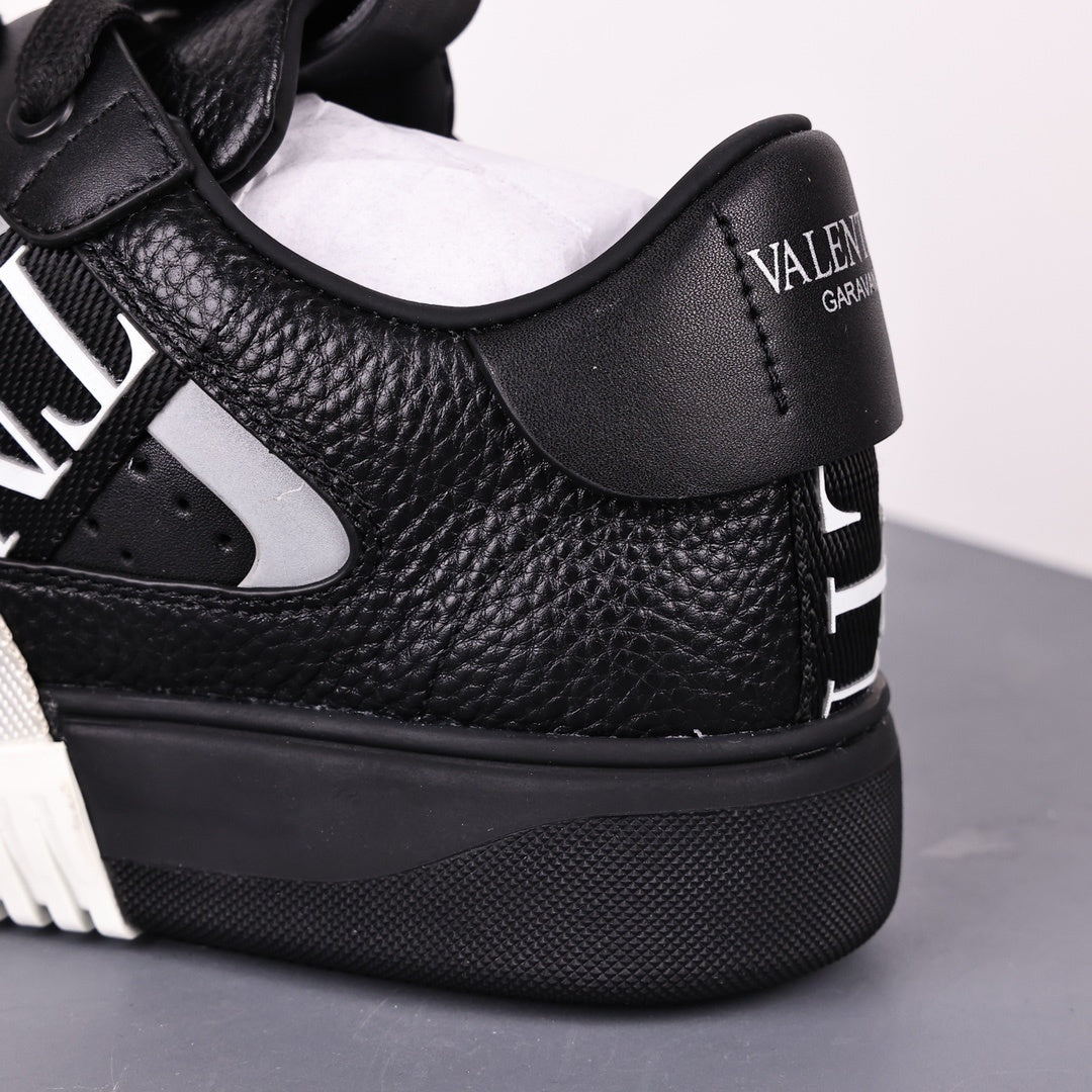 Valentino VL7n Black