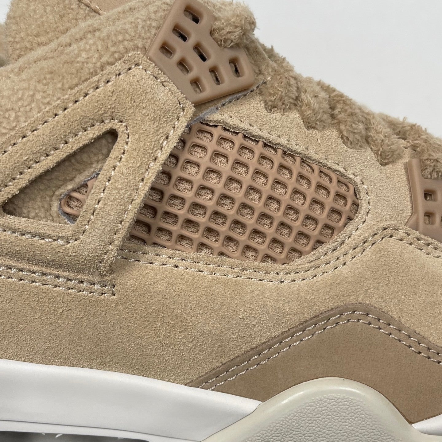 AJ4 Retro Cozy Girl