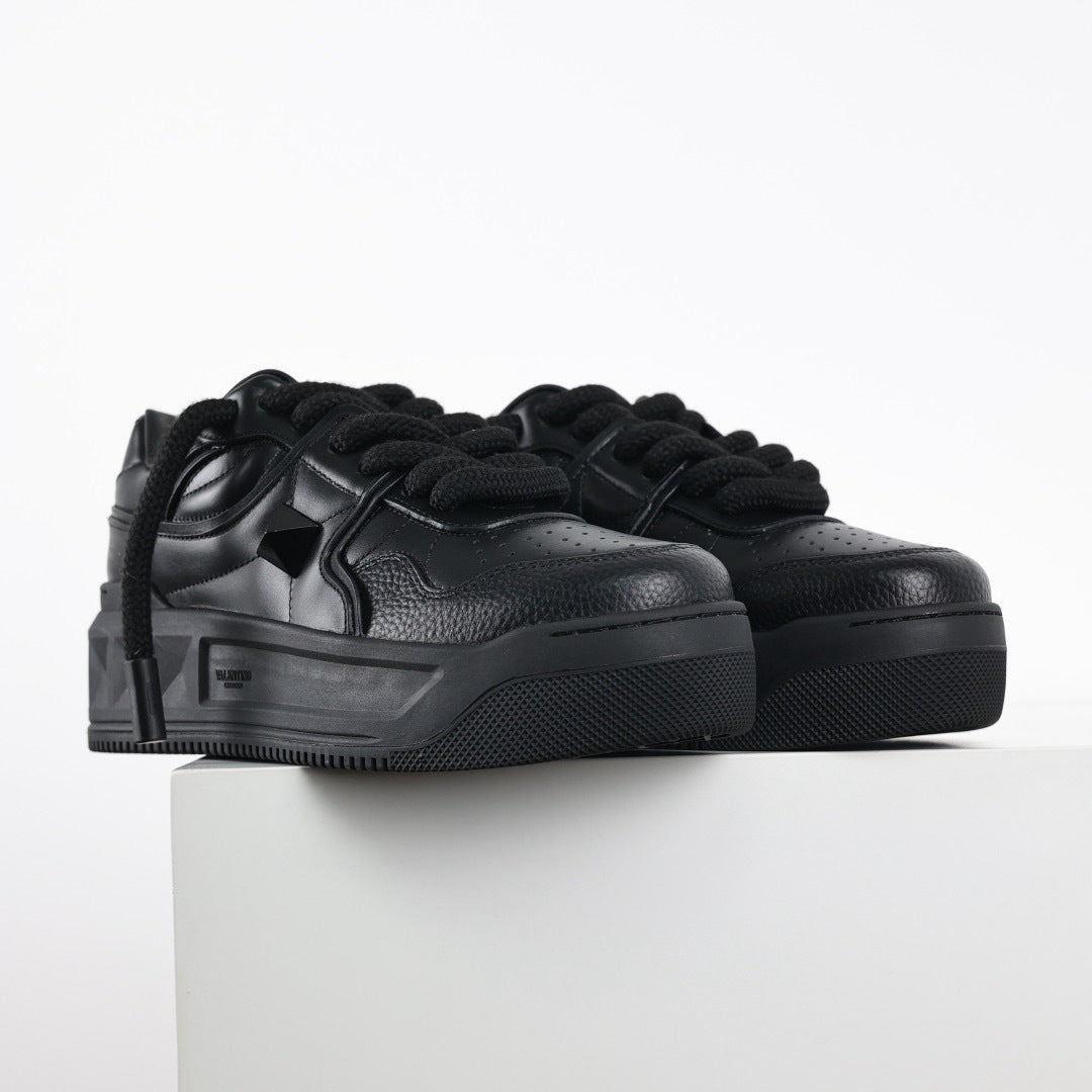 Valentino One Stud XL Black