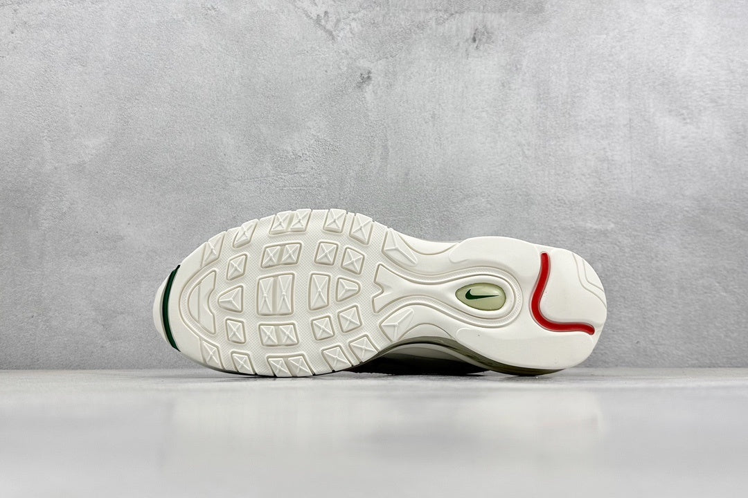 97 Undefeated Sail