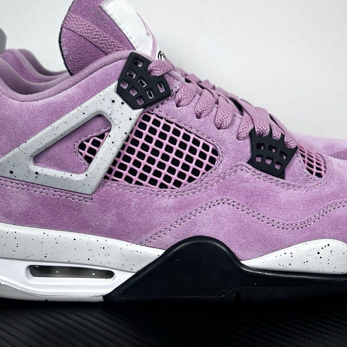 AJ4  Retro Orchid