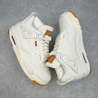 AJ4 Levis