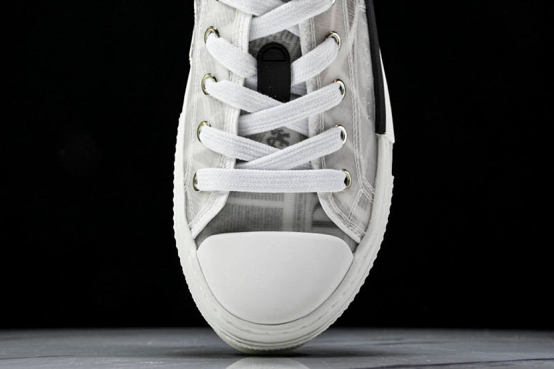 【530】LOW-TOP SPORTS SHOES BEIGE/WHITE