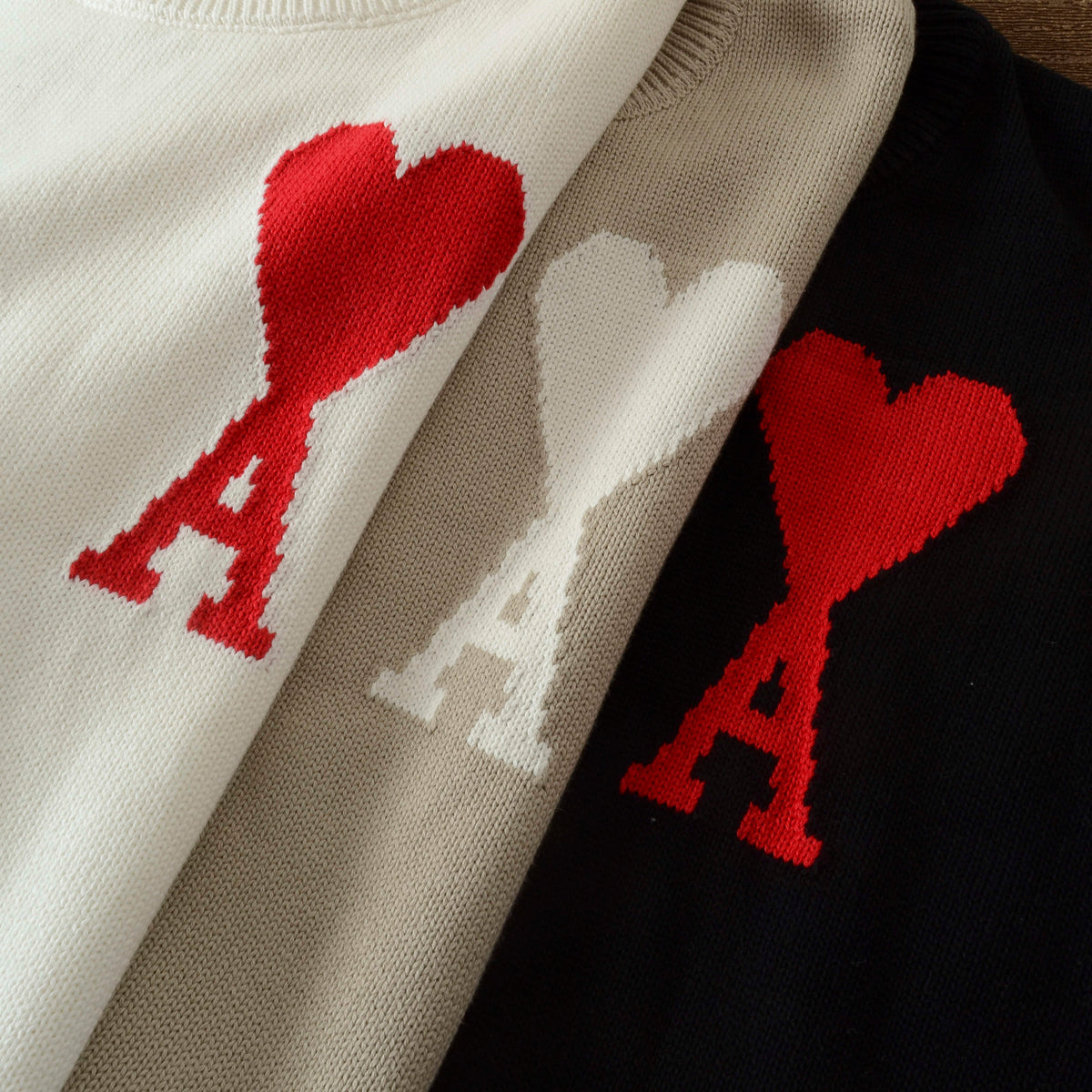 Sweat: 4M1 P4R1S 19