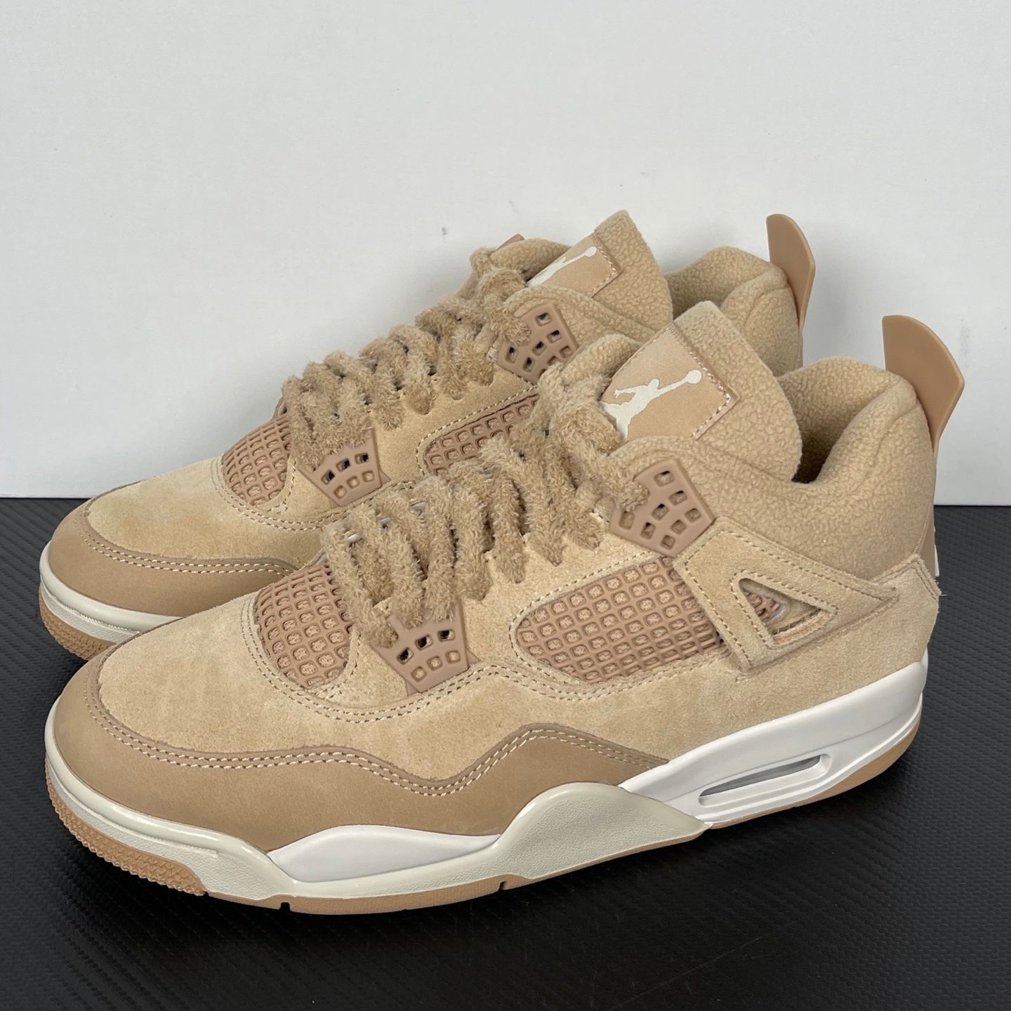 AJ4 Retro Cozy Girl