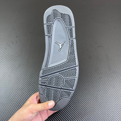 AJ4 SE Smoke Grey