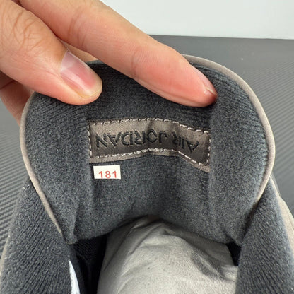 AJ4 Retro Cave Stone