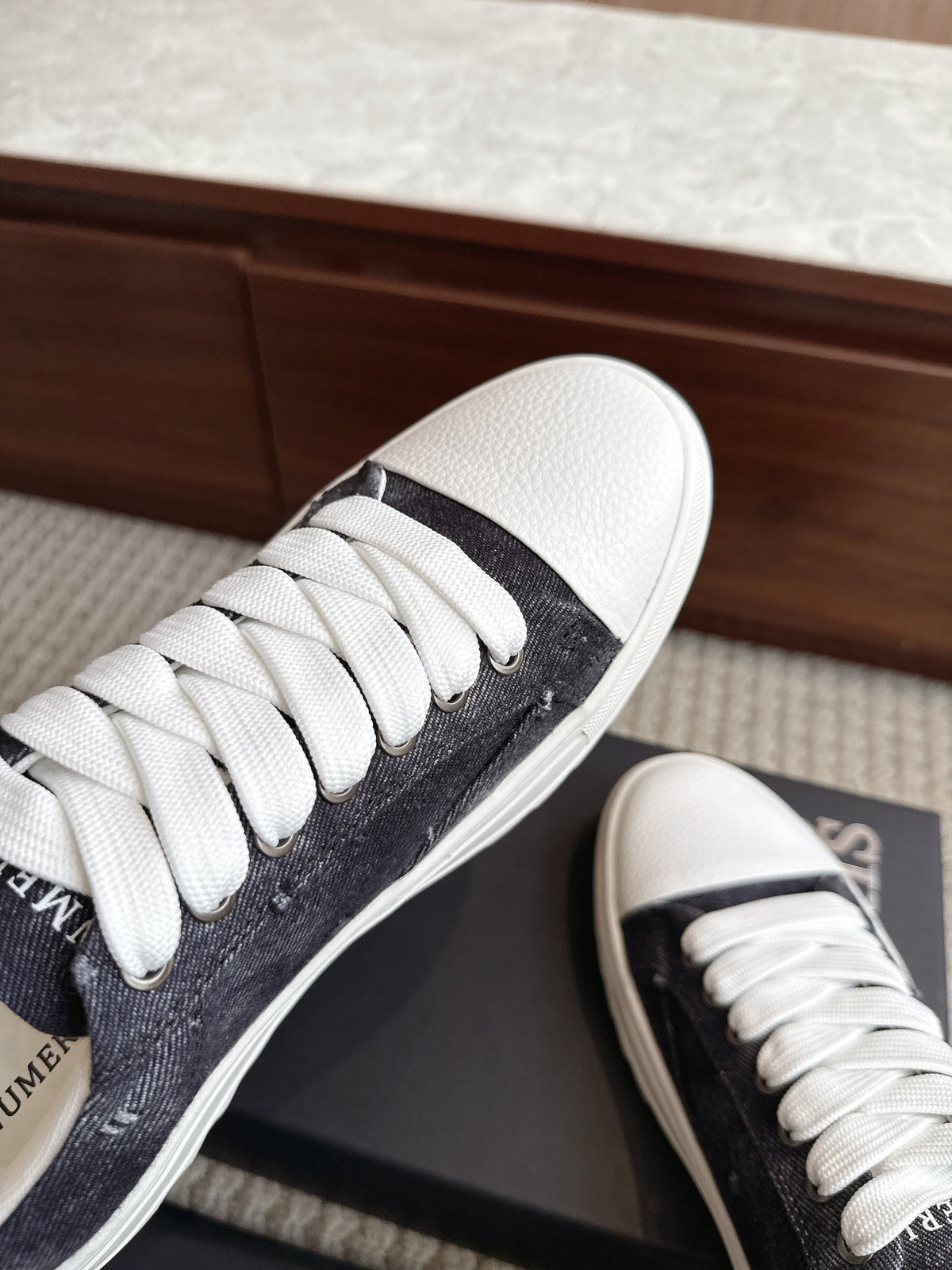 Numer Thrashed Denim