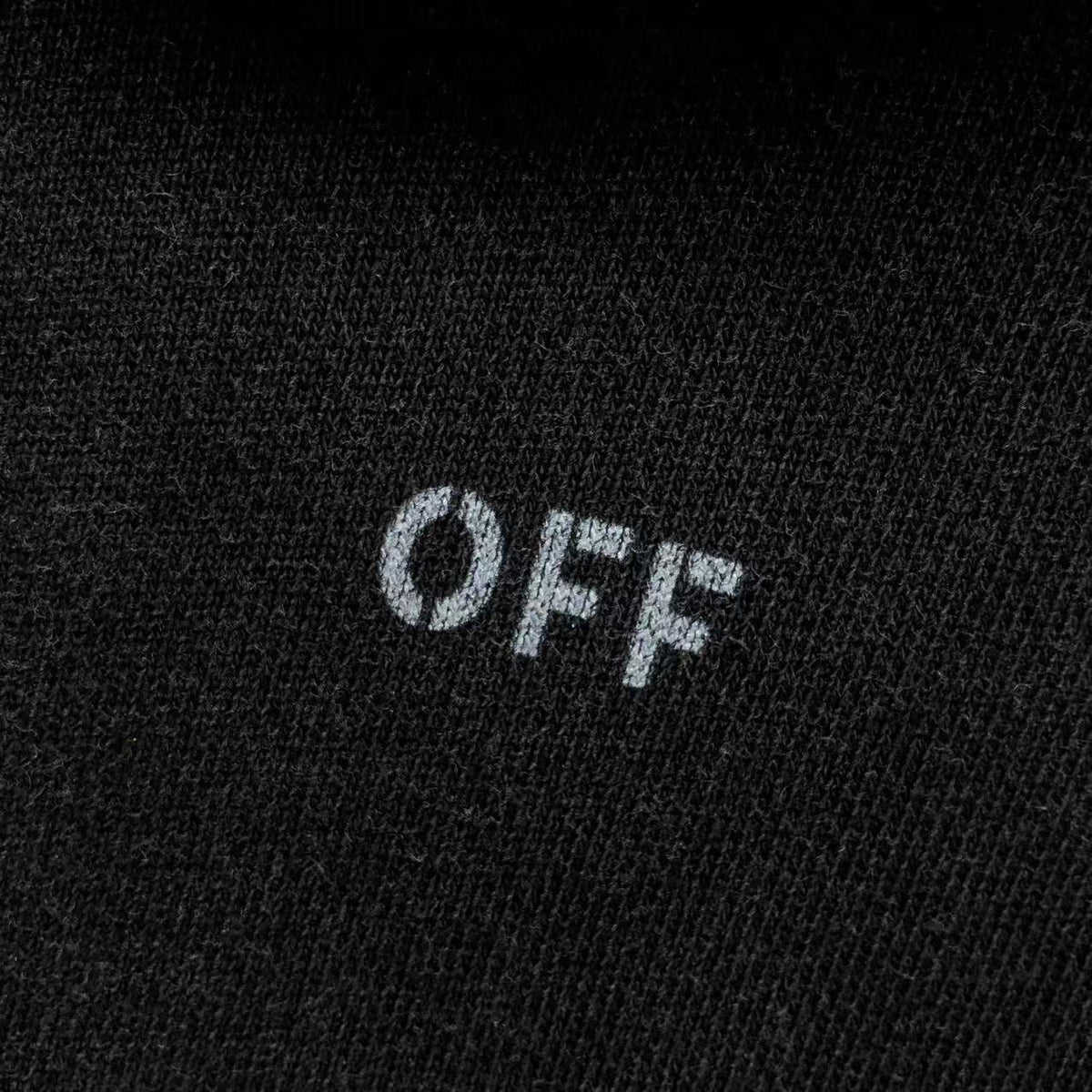 Hoodie 8FF WH1T3 35