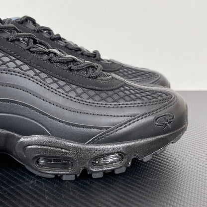 95 Corteiz Pure Black