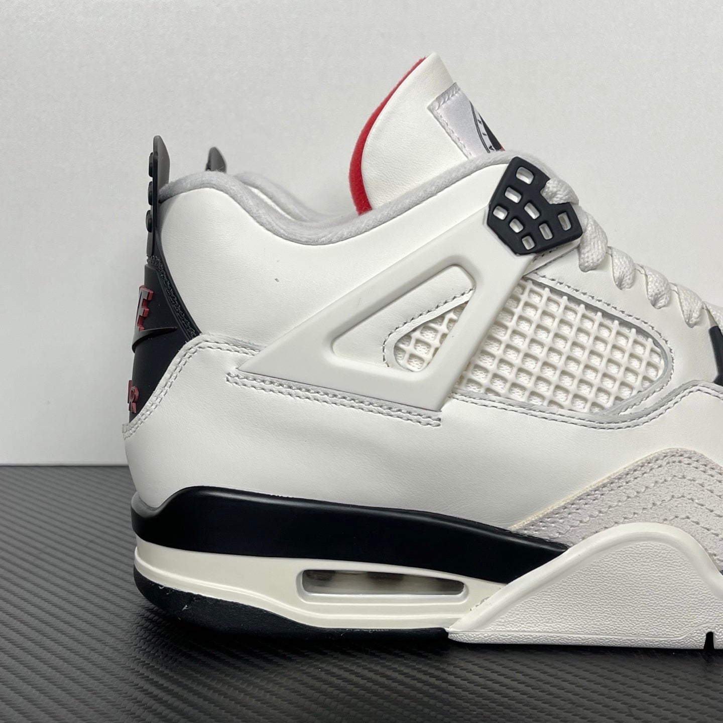 AJ4 Retro Flight Club